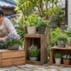 りんご箱を鉢台や飾り棚として活用した木箱ガーデニング